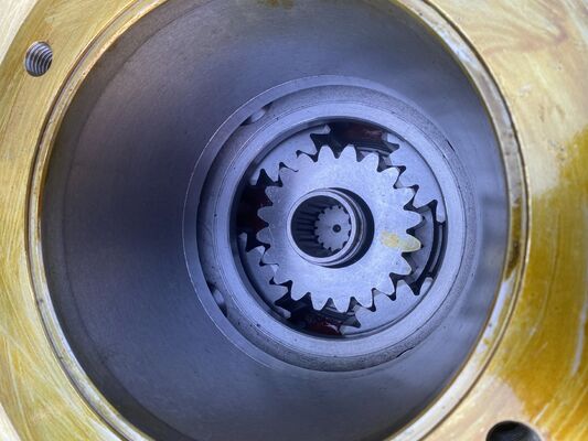 374D 374F Riduzione dei viaggi per pezzi di ricambio per escavatori 296-6303 199-4726 513-0834 353-0590 Travel Gearbox OEM