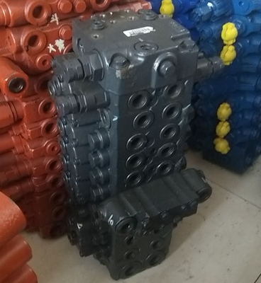 PC45MR-8 Valvola di controllo idraulica Assy per Komatsu Excavator Ricambi 723-19-11503 Distributore OEM